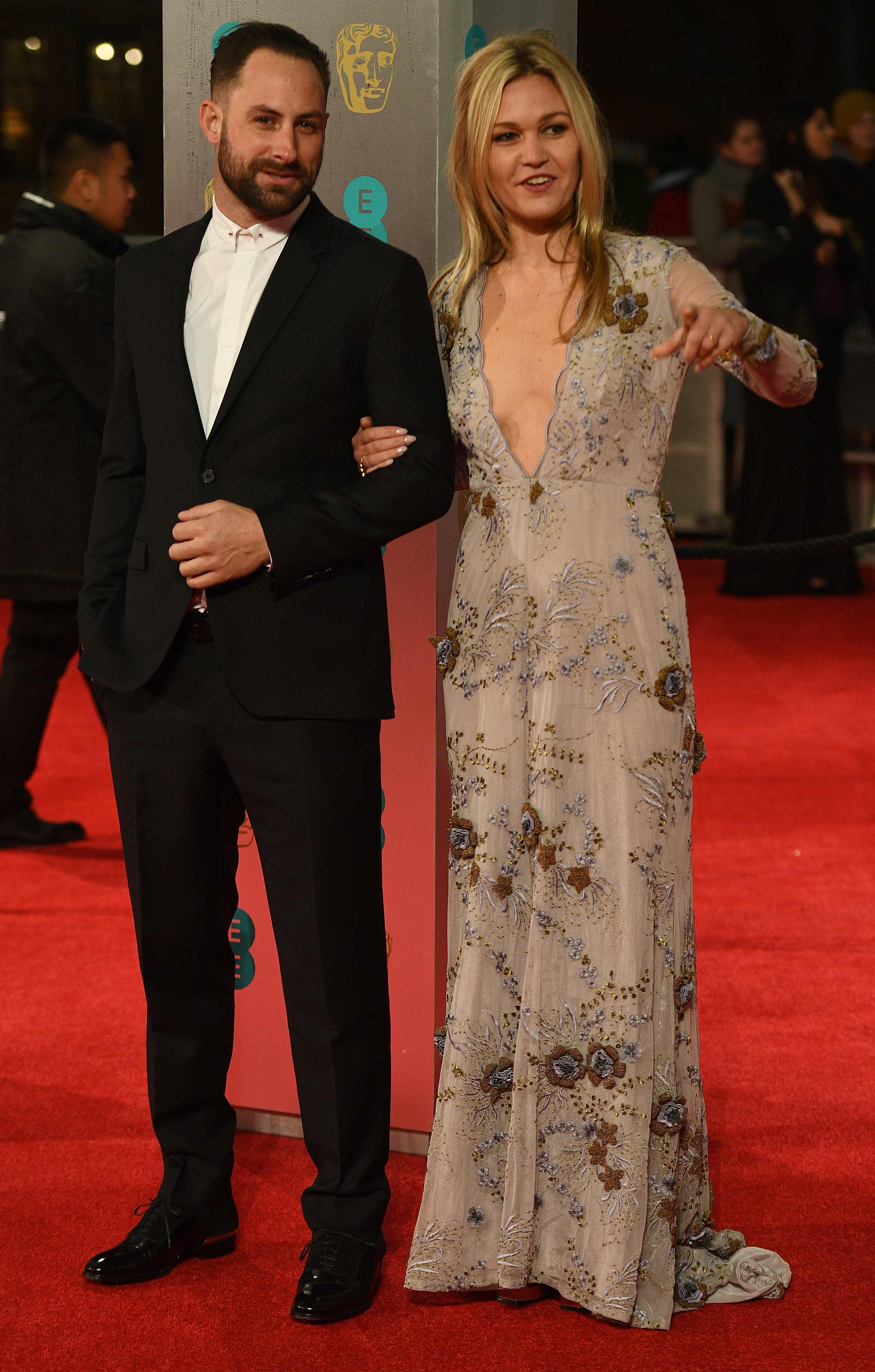 الممثلة الأمريكية جوليا ستايلز وبريستون كوك