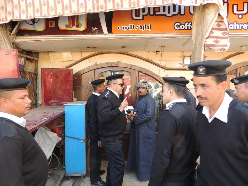 حملات امنية علي مقاهي مدينة الاقصر