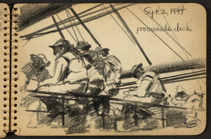 جنود يجلسون على سور سفينة