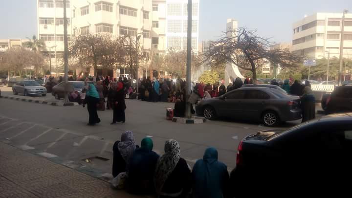 اضراب تمريض جامعة الزقازيق