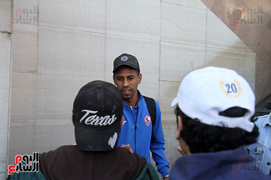 وصول بعثه الزمالك مطار القاهرة (34)