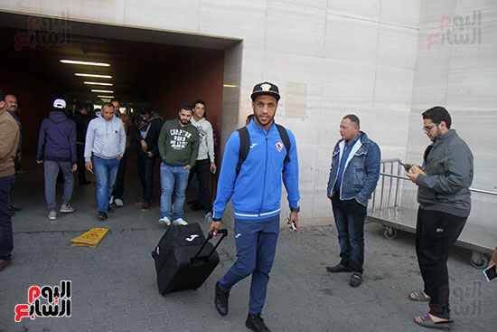 وصول بعثه الزمالك مطار القاهرة (29)