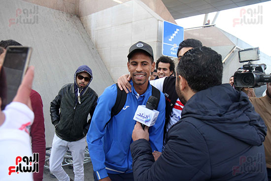 وصول بعثه الزمالك مطار القاهرة (36)