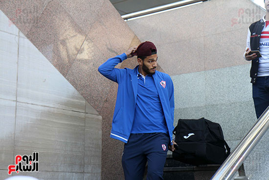 وصول بعثه الزمالك مطار القاهرة (35)