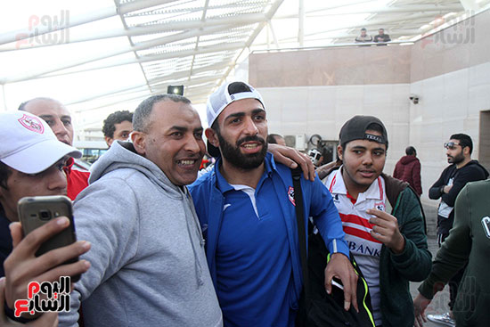 وصول بعثه الزمالك مطار القاهرة (26)