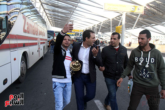 وصول بعثه الزمالك مطار القاهرة (3)