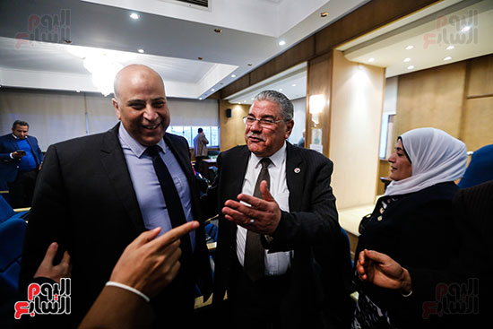 النواب يهنئون عمرو غلاب رئيس اللجنة الاقتصادية الجديد 