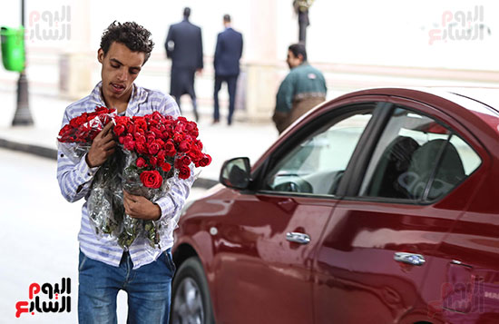 بائعي ورد عيد الحب