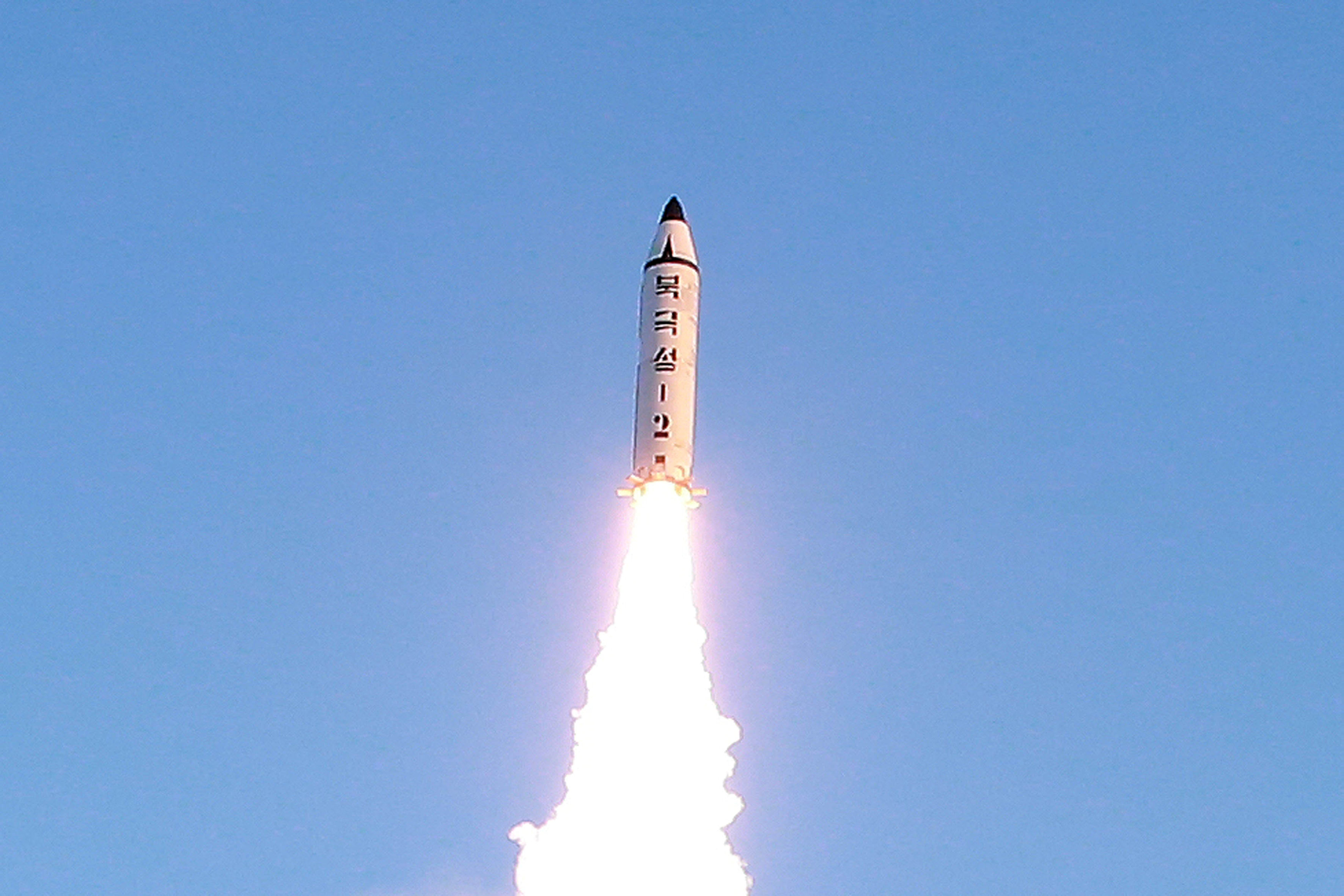 اطلاق صاروخ باليستى من كوريا الشمالية