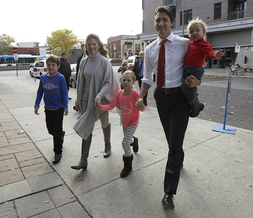 رئيس الوزراء الكندي جاستن ترودو برفقة زوجته وأطفالهما