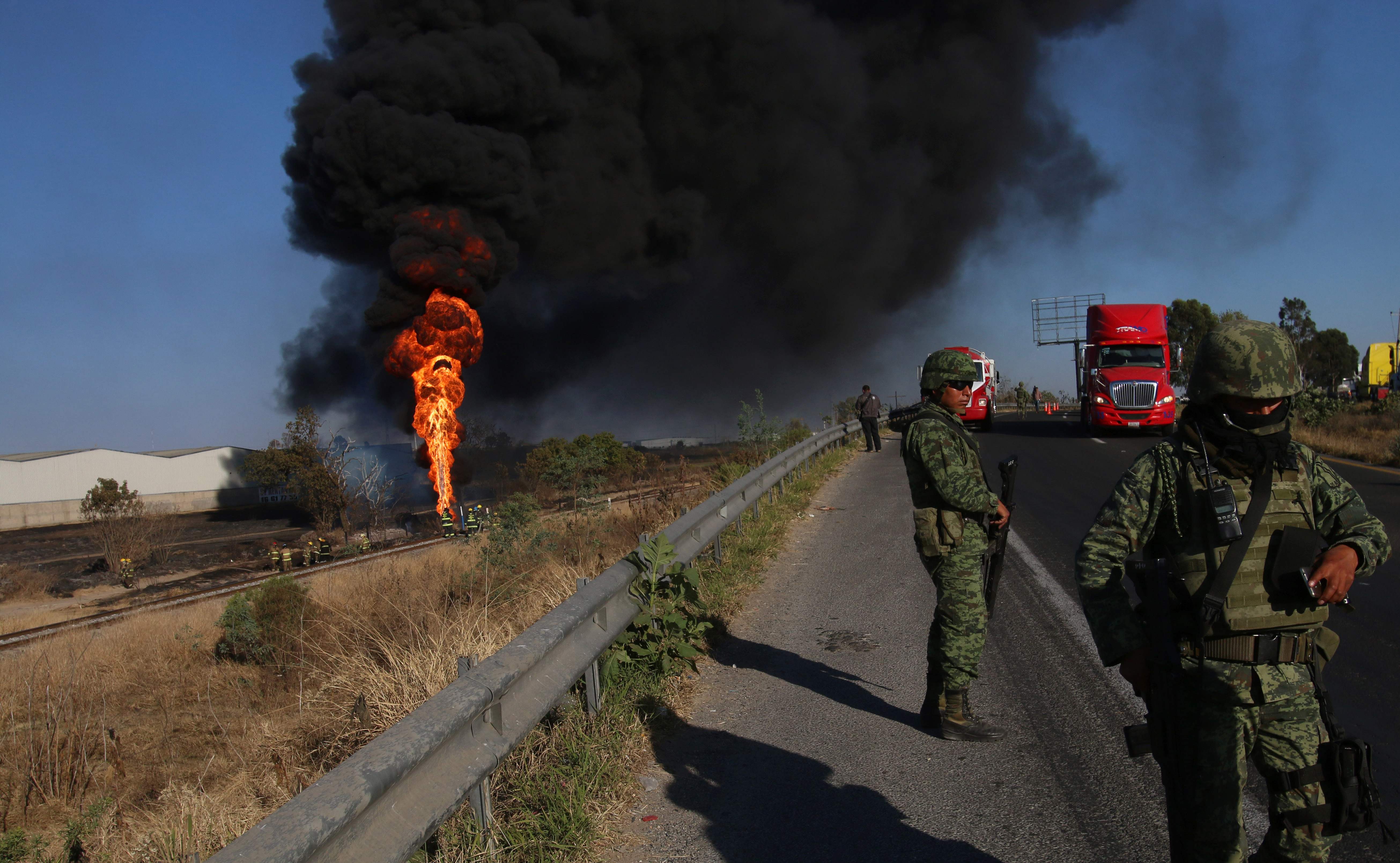 انفجار خط غاز في المكسيك (4)
