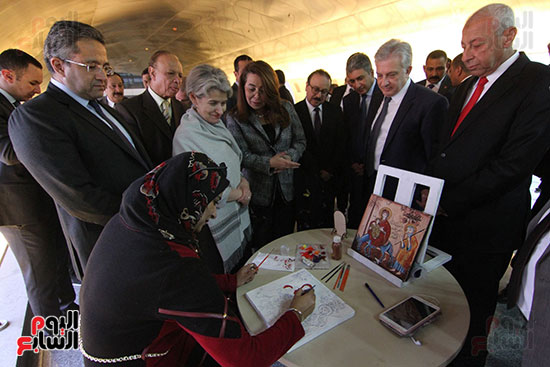  وزير الآثار يفتتح متحف الحضارة جزئيا بحضور مدير عام اليونسكو (25)
