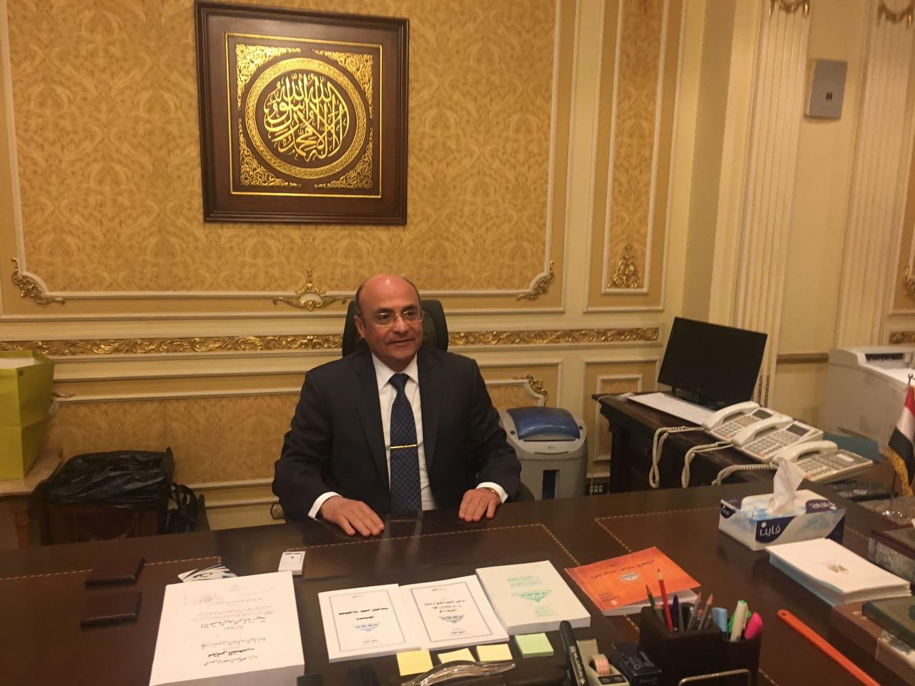 المستشار عٌمر مروان وزير مجلس النواب يصل مقر مكتبه في مجلس النواب