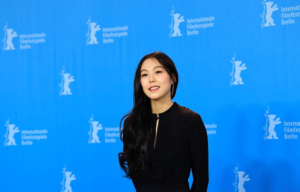 Kim Min-hee (3)