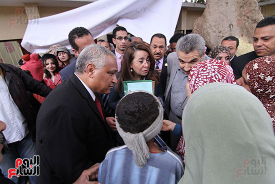 وزيرة التضامن تفتتح وحدة ميدوم الاجتماعية ببنى سويف (10)