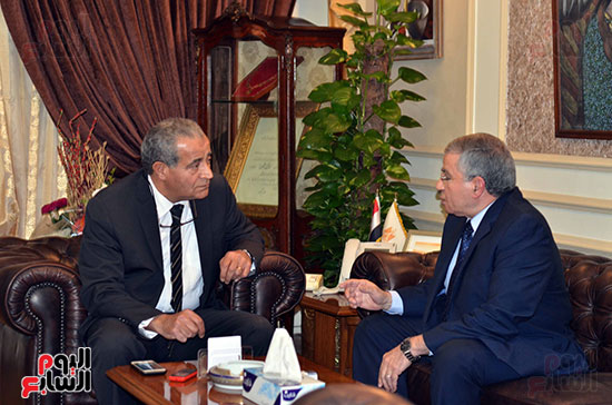 الوزراء الجدد يبدأون مباشرة مهام عملهم فور حلف اليمين الدستورية (20)