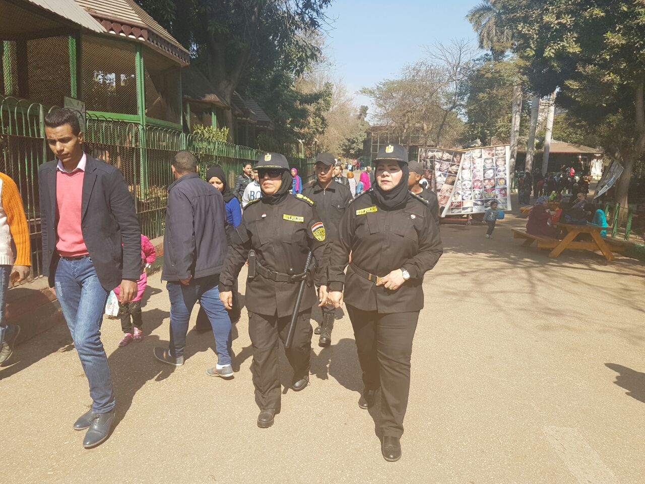 الشرطة النسائية تتفقد حديقة الحيوان (2)
