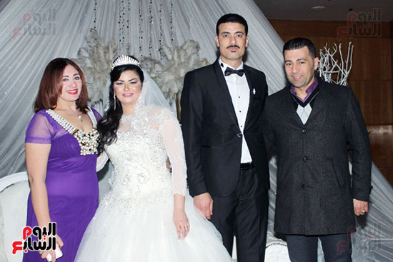 العروسان-مع-الزميل-جمال-عبد-الناصر--ووجيدة-عبد-اللطيف