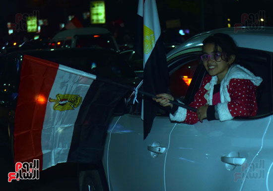 فرحة مصر الألاف فى شوارع القاهرة والجيزة يحتفلون بفوز المنتخب على بوركينا فاسو (20)