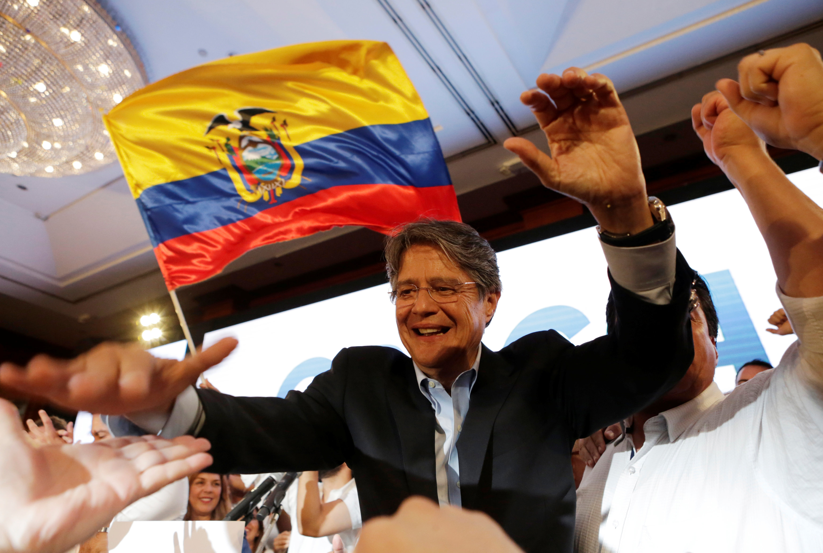 جوليرمو لاسو المرشح لرئاسة الإكوادور وسط أنصاره