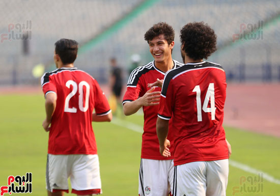 مباراة-منتخبى-مصر-وكينيا- الشباب(15)