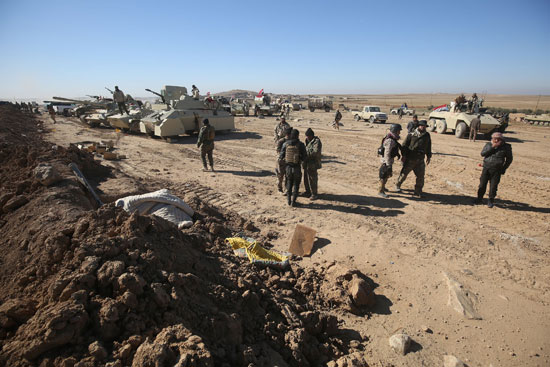 عشرات المقاتلات العراقية تنتشر غرب الموصل