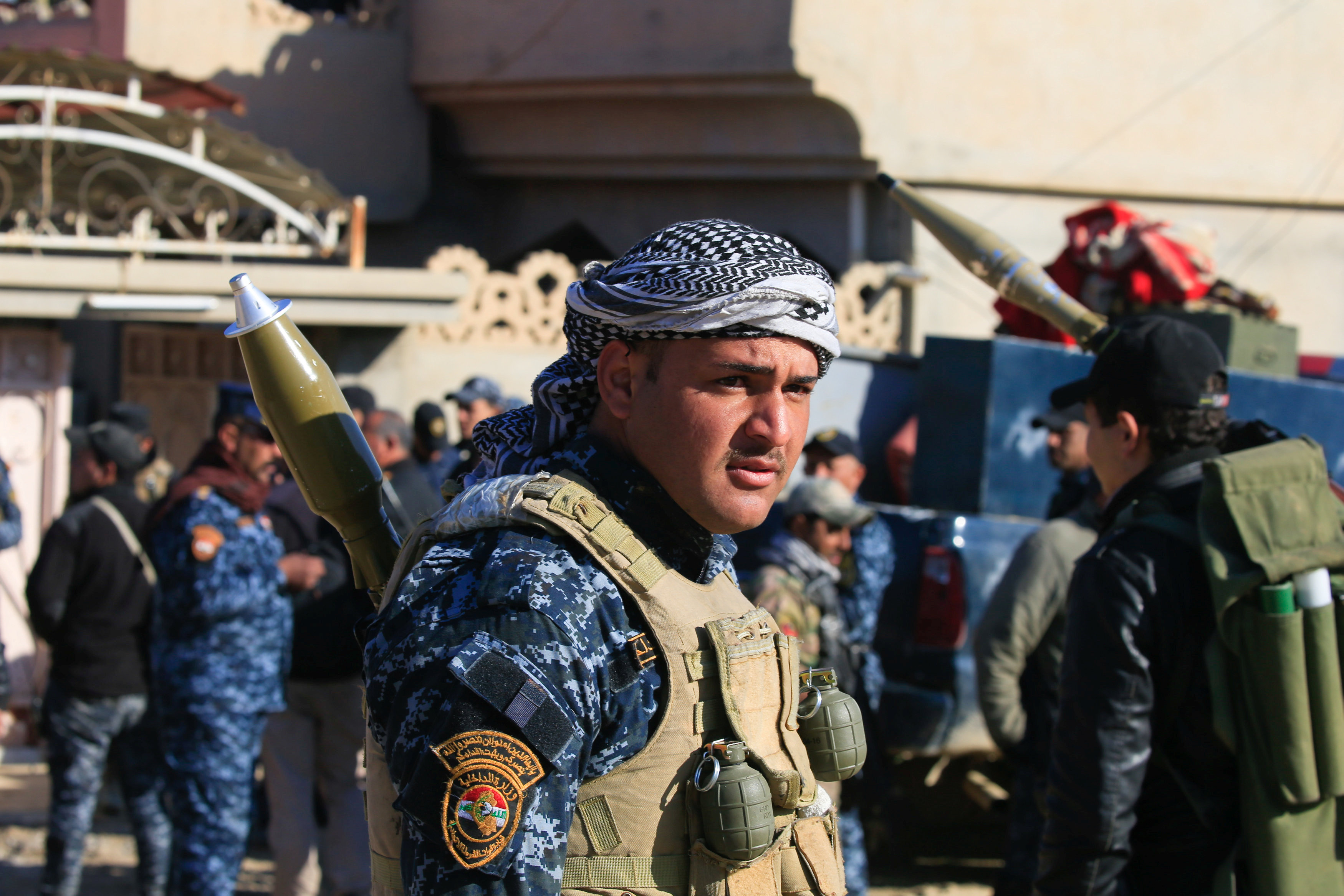 قوات الشرطة الاتحادية بالعراق خلال  اشتباكاته مع عناصر داعش