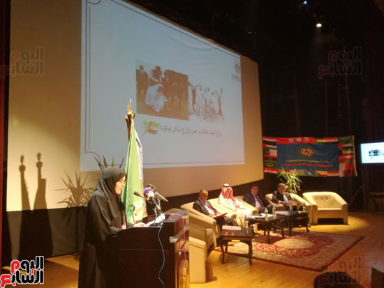  الدكتورة خولة الملا تؤكد علي ضرورة التنمية المستدامة بالعالم العربي