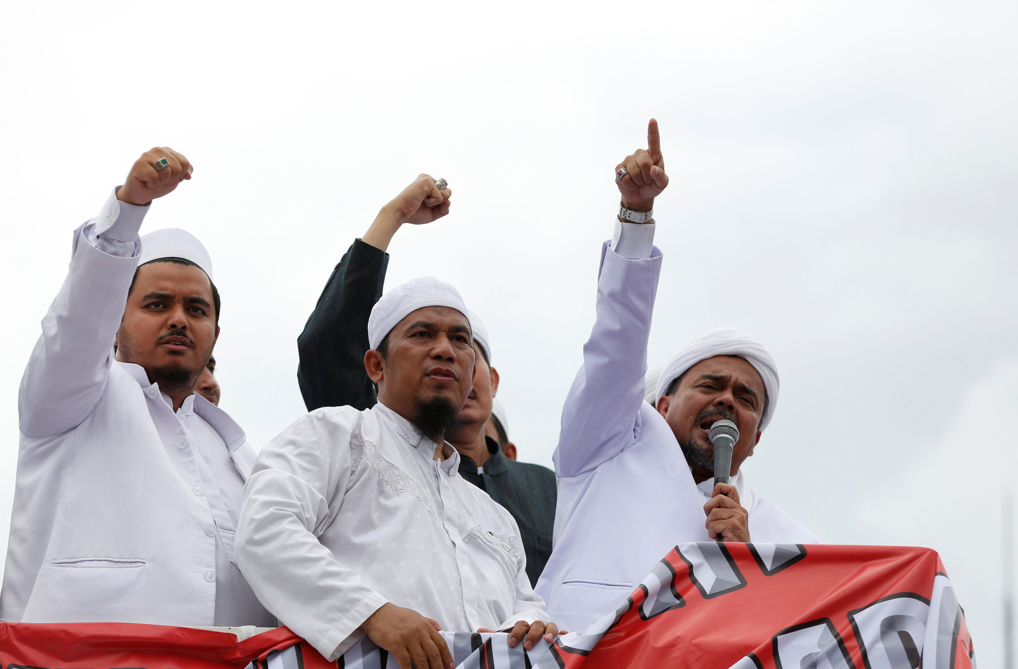 قادة جبهة المدافعين عن الاسلام فى إندونيسيا