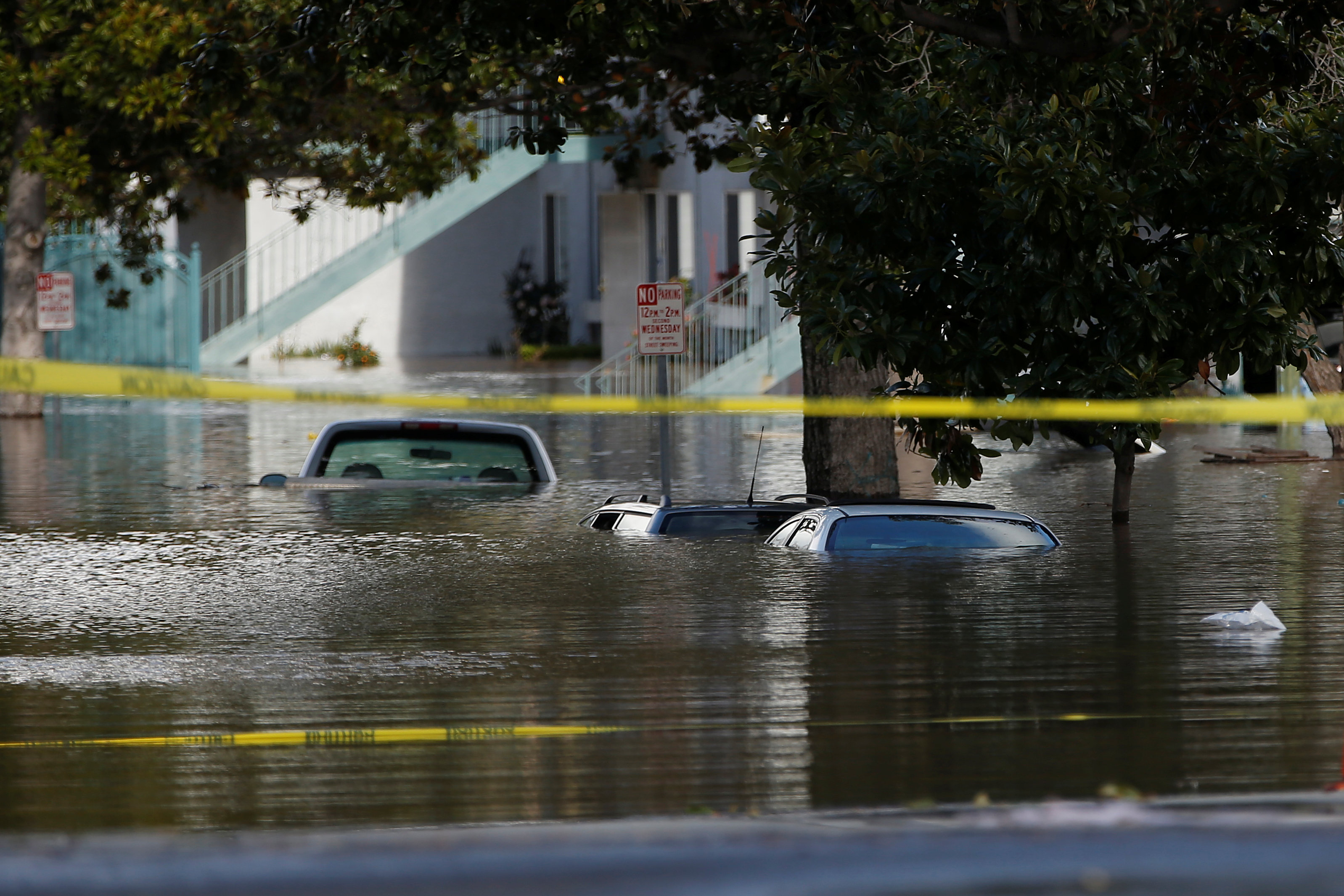 فيضانات كاليفورنيا  (5)