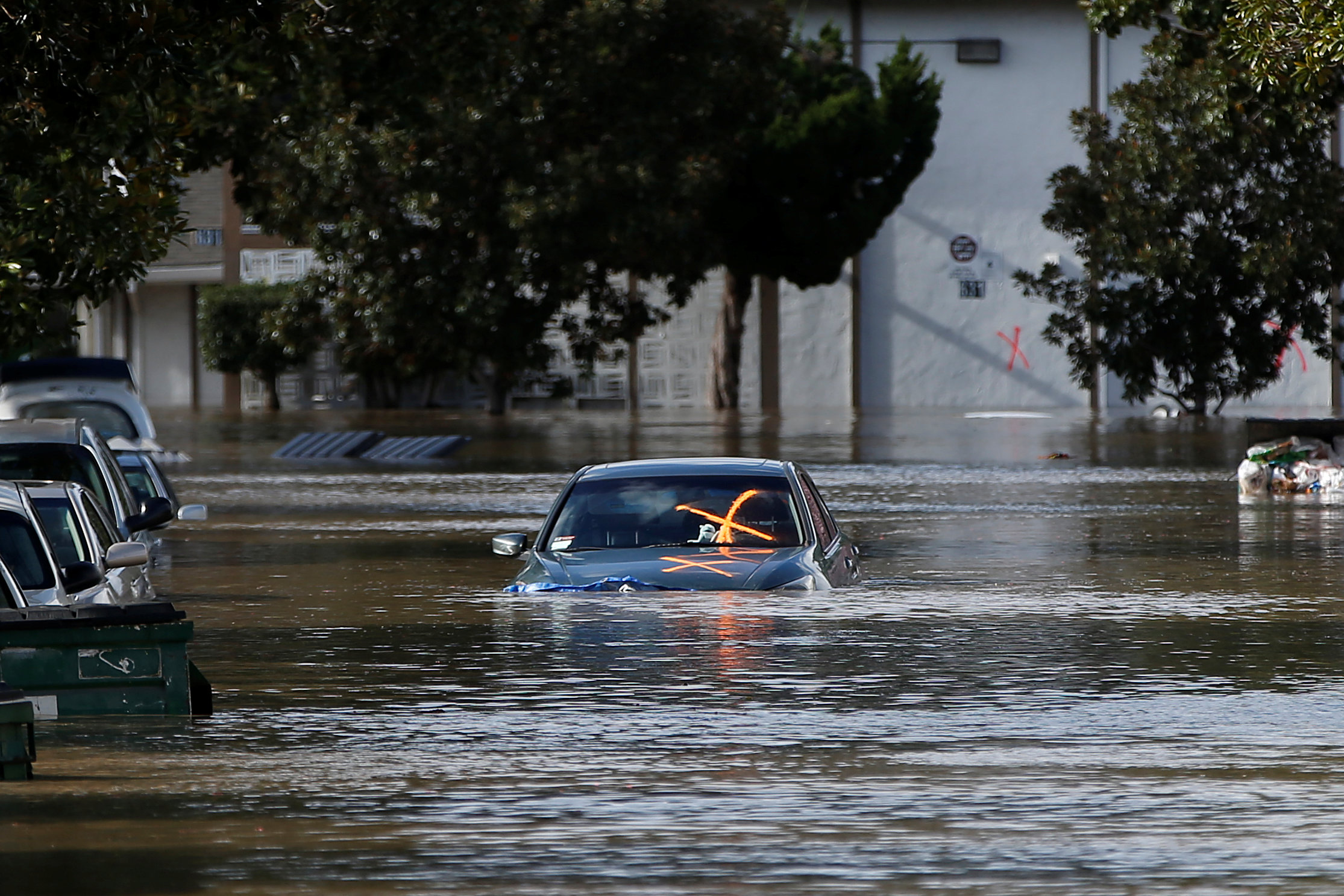 فيضانات كاليفورنيا  (1)