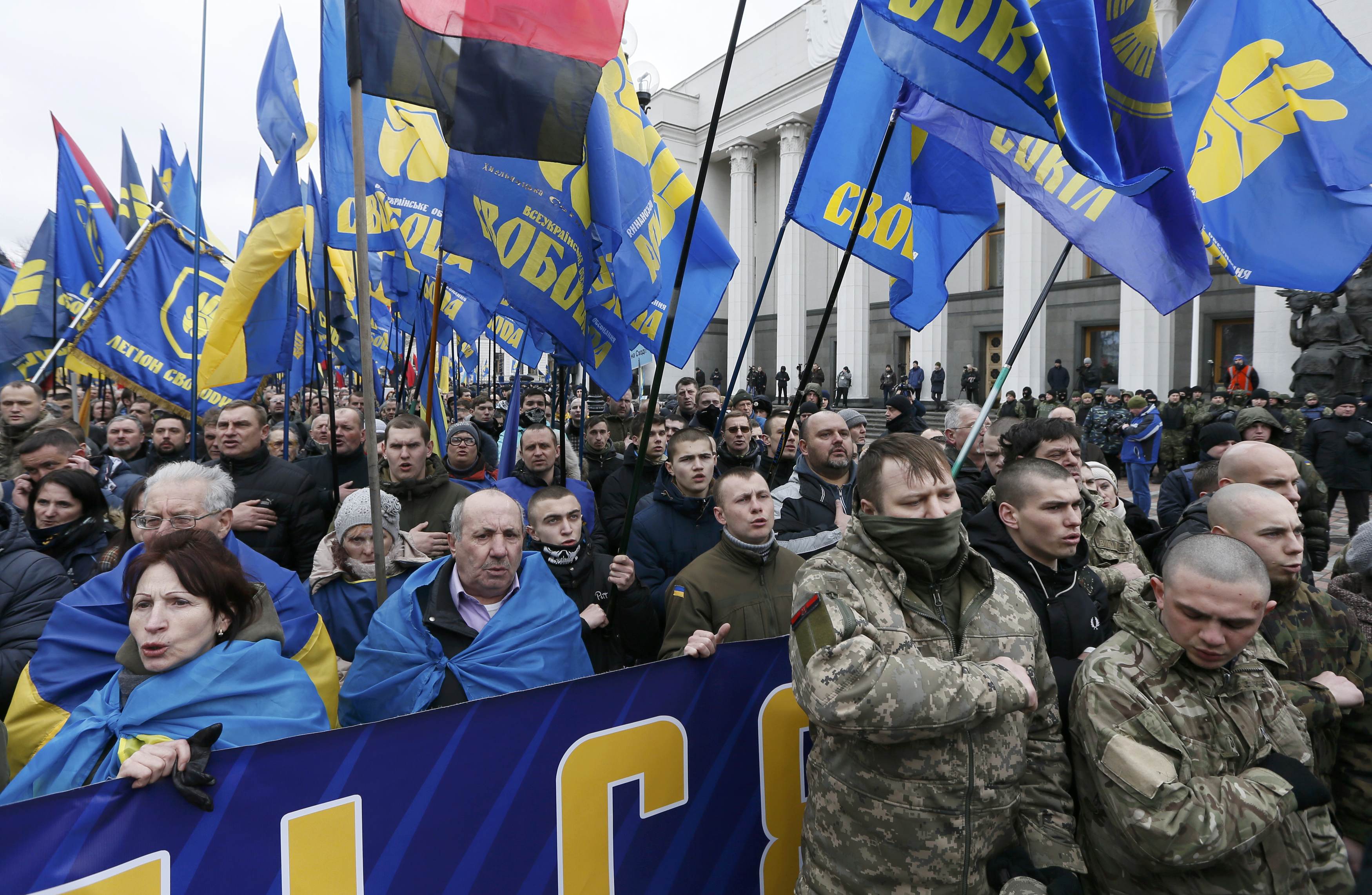 جماعات قومية تُحيى الذكرى السنوية للاحتجاجات الموالية لأوروبا في كييف