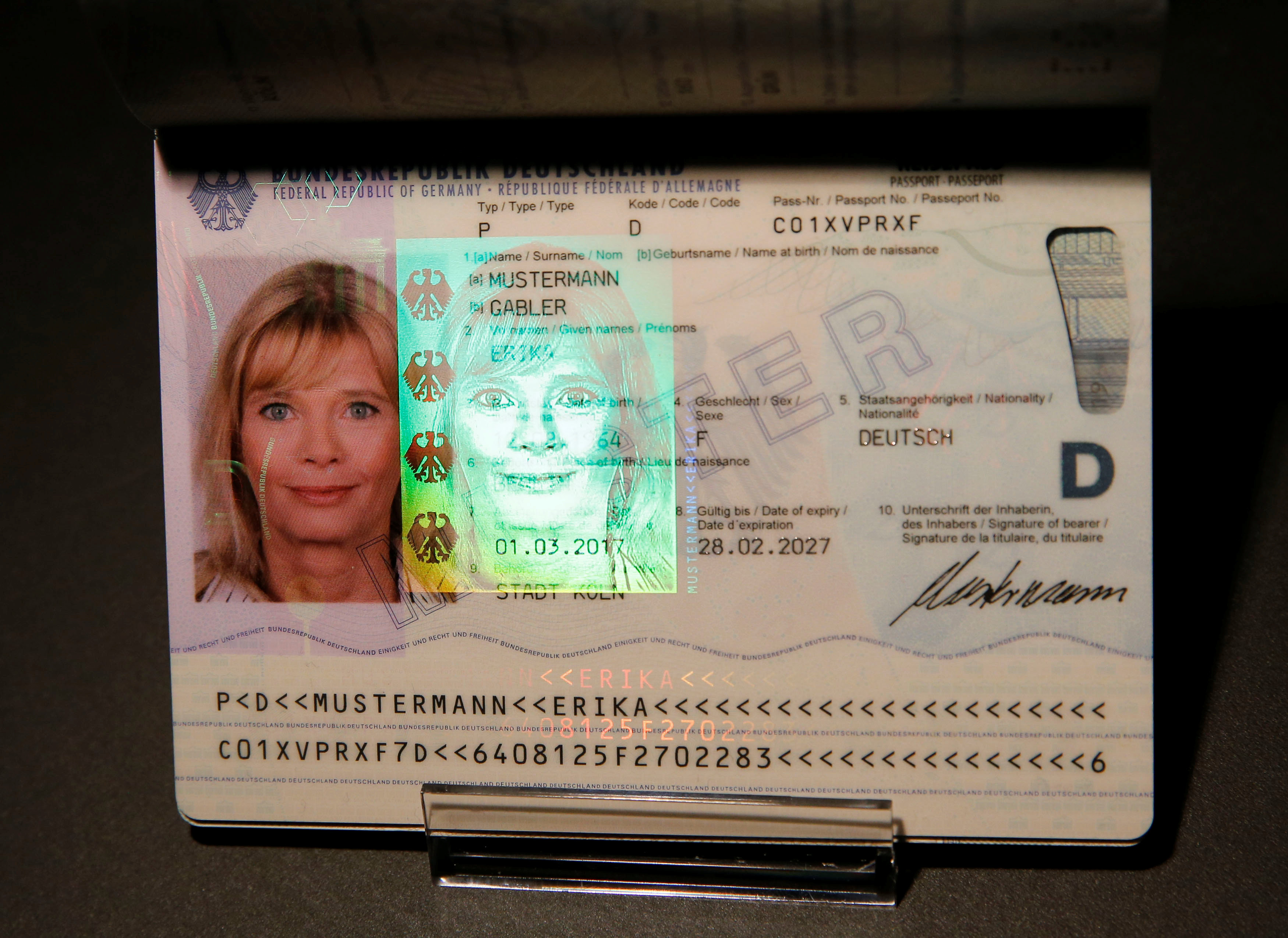 Немецкий заграничный паспорт