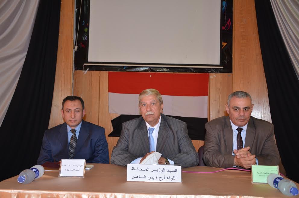 محافظ الإسماعيلية أثناء اللقاء محافظ الإسماعيلية أثناء اللقاء