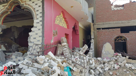 إزالة مخالفات البناء 