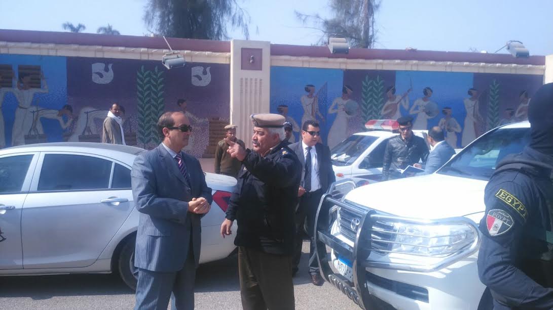 مساعد وزير الداخلية يقود حملة مرورية باسيوط 