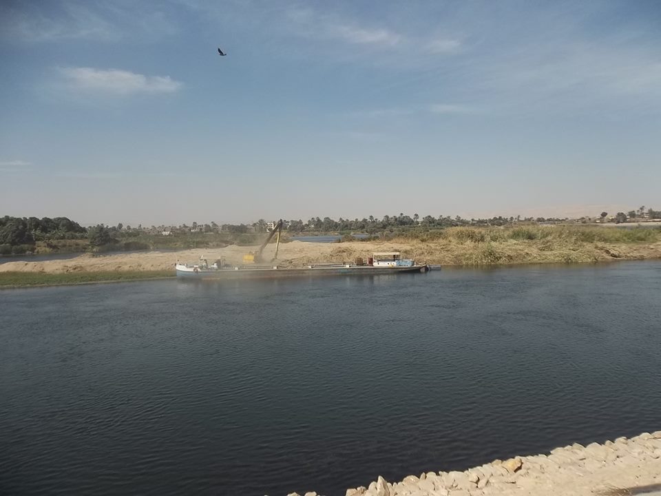 إزالة تعديات النيل بجزيرة البياضية  (2)