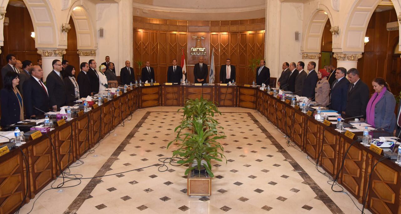 اجتماع المحافظ بمجلس جامعة الاسكندرية