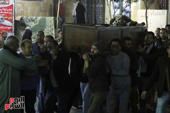 دخول جثمان والد أبو تريكة للصلاه عليه