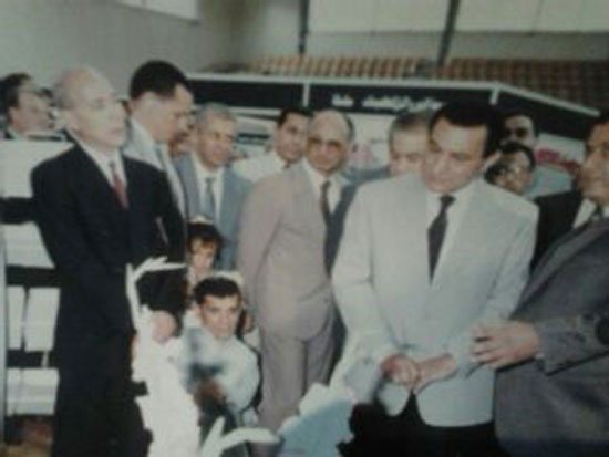  سمير الزينى بجانب الرئيس الأسبق حسنى مبارك