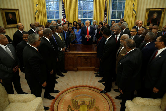 ترامب يلتقى القادة السود للكليات والجامعات 
