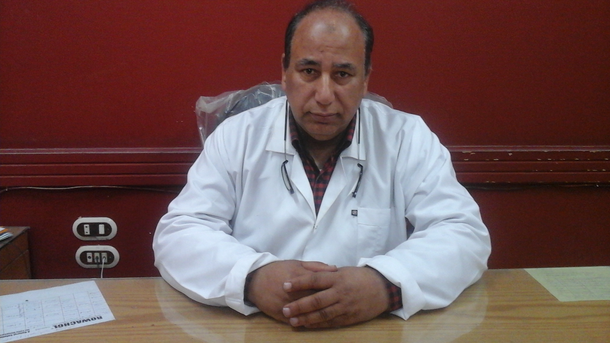 الدكتور السيد جبر مدير مستشفى ابو حماد المركزى