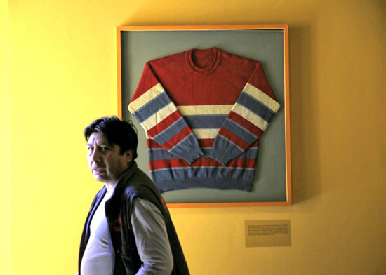 أحد المشاركين فى افتتاح متحف أورينوسا فى بوليفيا