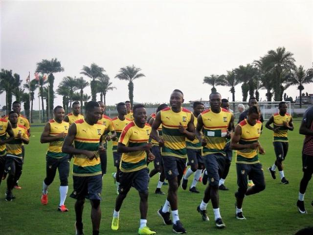 منتخب الكاميرون خلال التدريبات