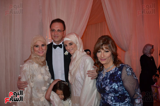 مواهب الحلوى وأسرته