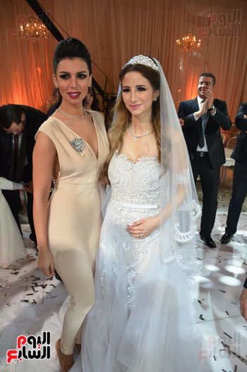 العروس وشذى عبد الرحيم