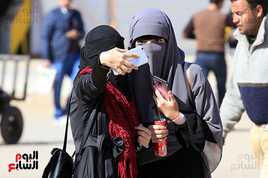 السيلفى فى معرض الكتاب (7)