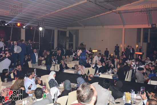 بوسى وأجواء الحفل