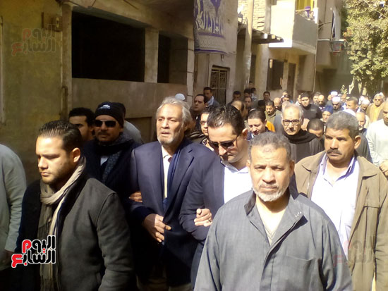 تشييع جنازة شقيق فاروق الفيشاوي بالمنوفية (5)