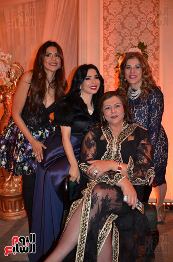 إيمان عطا ودينا عدلى حسين وسهير وعائشة